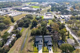 517 Moore St, Tomball, TX 77375 - Photo 40