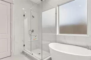 517 Moore St, Tomball, TX 77375 - Photo 18