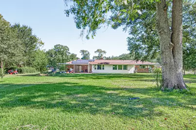 506 N Clear Creek Drive, Friendswood, TX 77546 - Photo 32