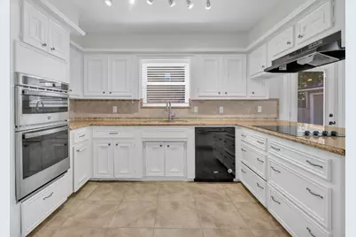 11914 Moorcreek Drive, Houston, TX 77070 - Photo 14