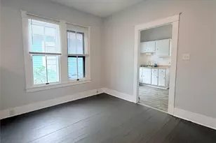 1924 26th St, Galveston, TX 77550 - Photo 12