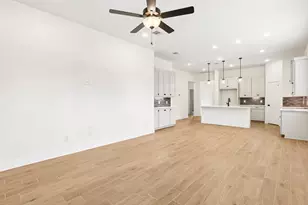 15715 Azure Petal Ln, Conroe, TX 77302 - Photo 8