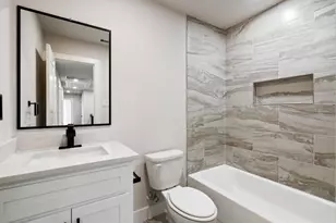 1564 Godwin St, Houston, TX 77023 - Photo 8