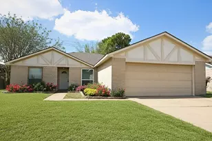 10314 Hollow Canyon Ct, Sugar Land, TX 77498 - Photo 2