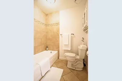 10314 Hollow Canyon Court, Sugar Land, TX 77498 - Photo 12