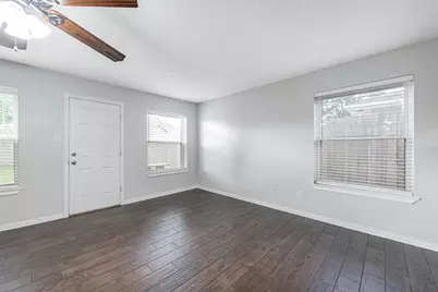 306 Woodvale Dr Drive, League City, TX 77573 - Photo 14