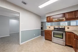 306 Woodvale Dr Dr, League City, TX 77573 - Photo 18