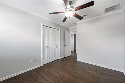 306 Woodvale Dr Drive, League City, TX 77573 - Photo 28