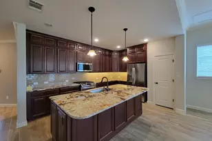 100 Castlegate Ln, Jersey Village, TX 77065 - Photo 24