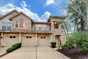 10 Stone Creek Pl, The Woodlands, TX 77382 - Photo 2