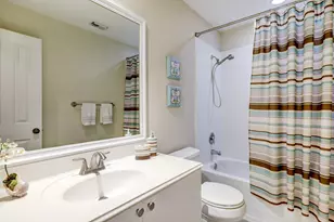 10 Stone Creek Pl, The Woodlands, TX 77382 - Photo 12