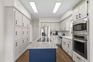 7314 Blenheim Palace Ln, Houston, TX 77095 - Photo 16