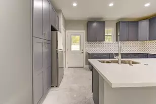 1513 Sherl St, League City, TX 77573 - Photo 12