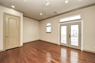 5711 Kiam St, Houston, TX 77007 - Photo 14