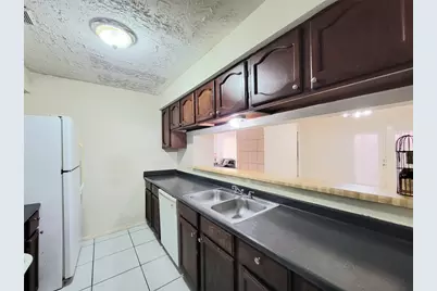 13007 Bacard Lane, Houston, TX 77099 - Photo 8