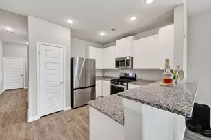 8006 Barret Travis Ct, Beasley, TX 77417 - Photo 4
