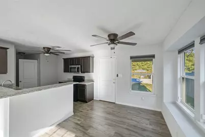 14986 Crockett Road, Willis, TX 77378 - Photo 6