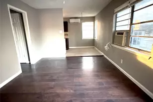5418 Weaver Rd, Houston, TX 77016 - Photo 2
