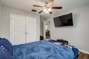 2722 Vega St, Houston, TX 77088 - Photo 18