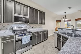 657 26th Ave N, Texas City, TX 77590 - Photo 16