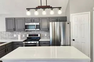 2118 Creston Dr, Spring, TX 77386 - Photo 4