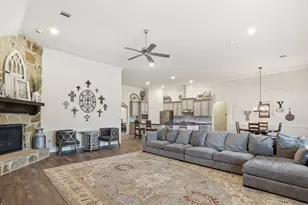 4115 Broadmoor Dr, Mont Belvieu, TX 77523 - Photo 10
