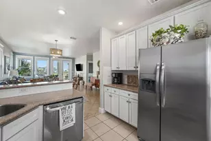 4121 Pointe W Dr, Galveston, TX 77554 - Photo 12