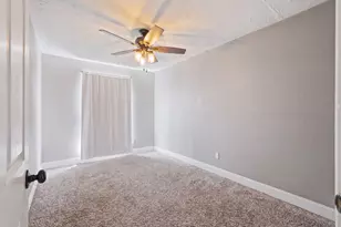 13286 Lake Breeze Ln, Willis, TX 77318 - Photo 16