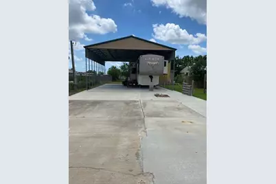 1312 Center Street, Matagorda, TX 77457 - Photo 2