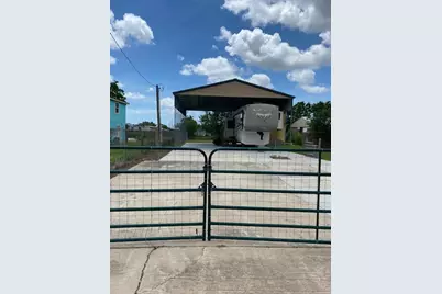 1312 Center Street, Matagorda, TX 77457 - Photo 4