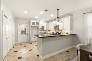 5728 Petty St, Houston, TX 77007 - Photo 12
