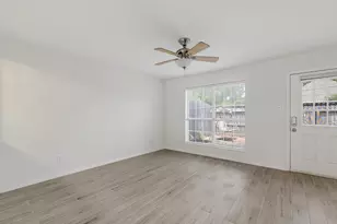1653 W Sam Houston Pkwy S, Houston, TX 77042 - Photo 10