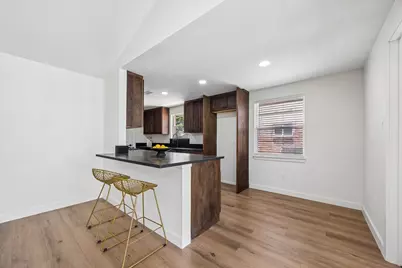10618 Wickersham Lane, Houston, TX 77042 - Photo 10