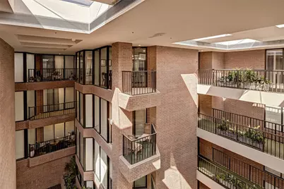 9333 Memorial Drive #413, Houston, TX 77024 - Photo 6