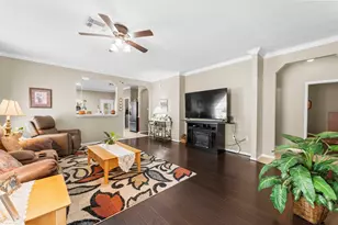 24219 Pinecreek Point, Spring, TX 77373 - Photo 10