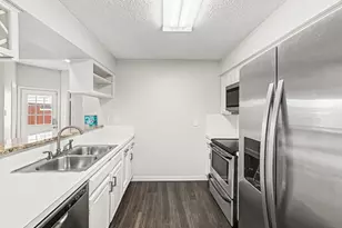 5913 Woodway Place Ct, Houston, TX 77057 - Photo 8