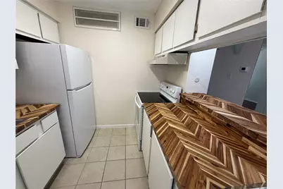 1516 Bay Area Boulevard #F2, Houston, TX 77058 - Photo 6