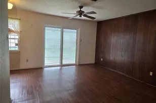 14423 Waterloo Dr, Houston, TX 77045 - Photo 8