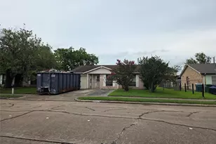 14423 Waterloo Dr, Houston, TX 77045 - Photo 1