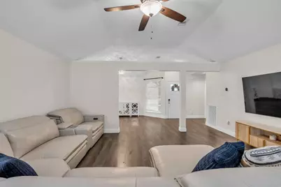 3816 Cottonwood Drive, La Porte, TX 77571 - Photo 8