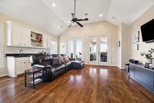 1305 W Bell St, Houston, TX 77019 - Photo 28