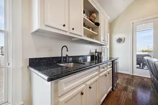 1305 W Bell St, Houston, TX 77019 - Photo 30