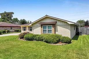 6420 Wilder Dr, Beaumont, TX 77706 - Photo 2