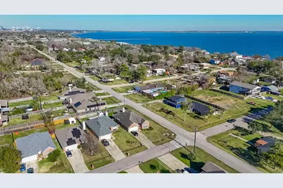 71 N Forrest Avenue, La Porte, TX 77571 - Photo 46