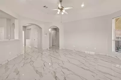 71 N Forrest Avenue, La Porte, TX 77571 - Photo 8