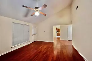 3038 Sam Houston Dr, Sugar Land, TX 77479 - Photo 4