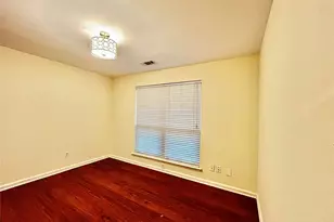 3038 Sam Houston Dr, Sugar Land, TX 77479 - Photo 2