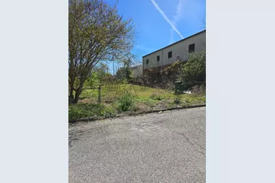 918 E 32nd 1/2 Street, Houston, TX 77022 - Photo 1