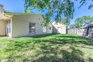 1114 W Castlewood Ave, Friendswood, TX 77546 - Photo 26