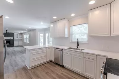 2206 Thousand Pines Drive, Kingwood, TX 77339 - Photo 14
